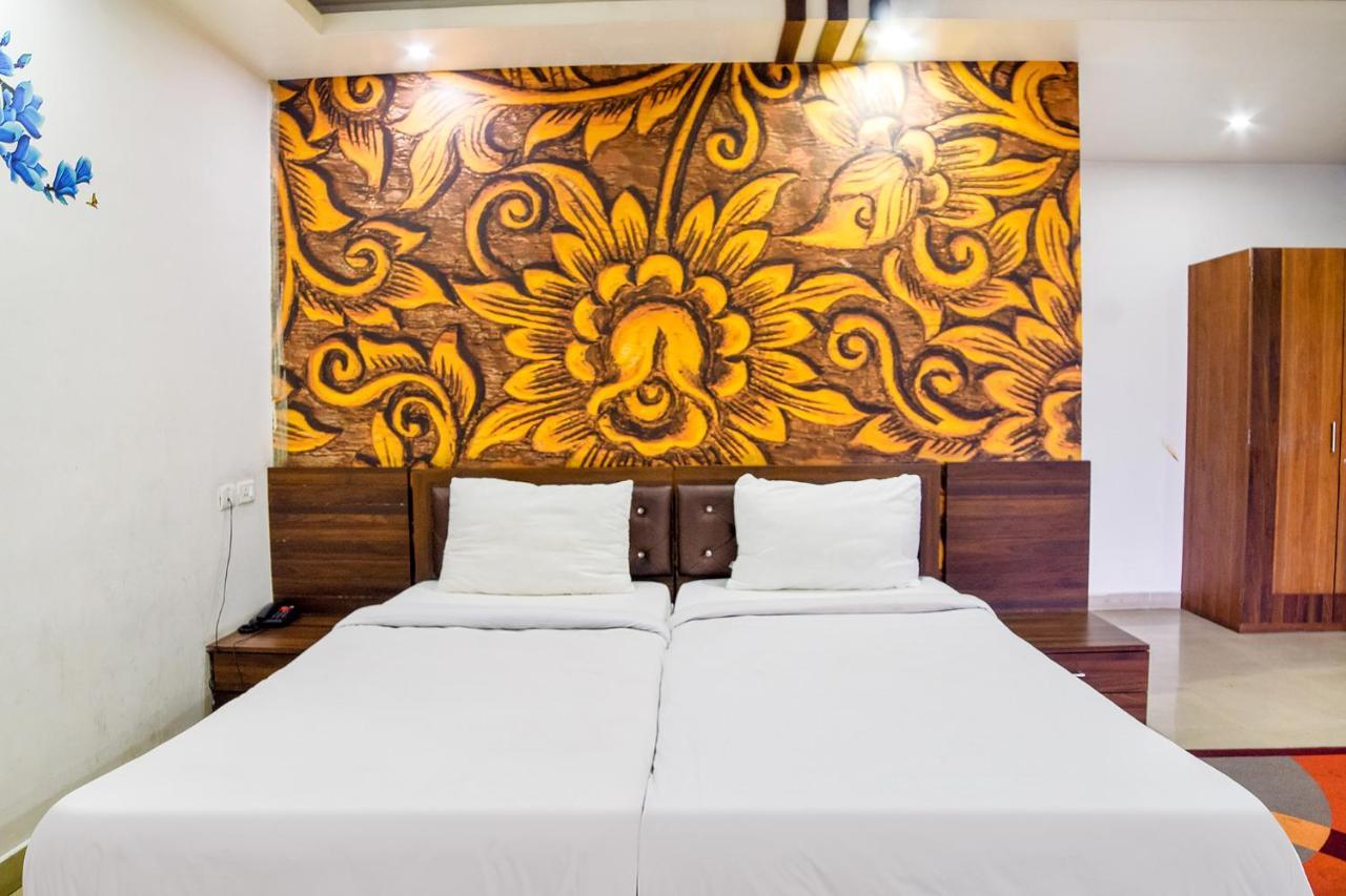 Fabhotel Ir Luxaria غاواهاتي المظهر الخارجي الصورة