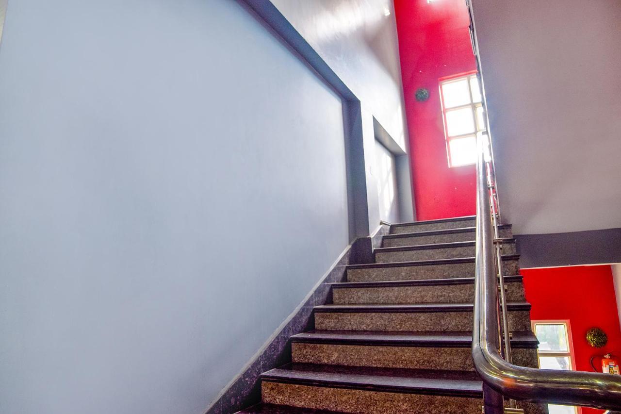 Fabhotel Ir Luxaria غاواهاتي المظهر الخارجي الصورة