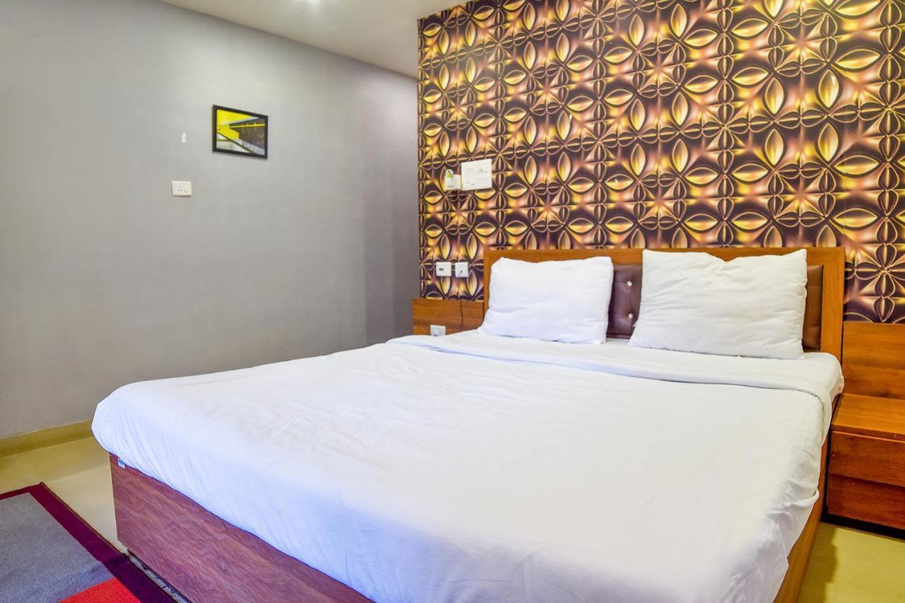 Fabhotel Ir Luxaria غاواهاتي المظهر الخارجي الصورة